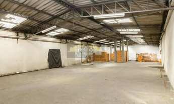 Imagem 3: Galpão para Venda em São Paulo, São João Clímaco, 3 banheiros, 3 vagas