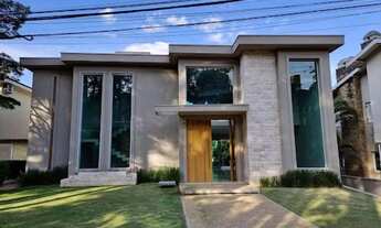 Imagem 2: Casa à venda e para alugar em Santana de Parnaíba, Alphaville, com 5 suítes, com 760 m²