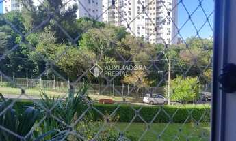 Imagem 5: APARTAMENTO À VENDA COM 3 QUARTOS SEMI MOBILIADO COM VAGA NO JARDIM CARVALHO EM PORTO ALEG