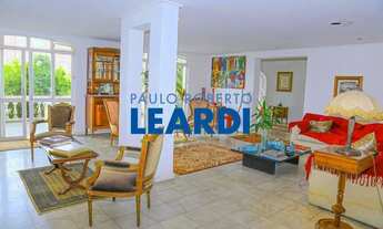 Imagem: CASA ASSOBRADADA - PACAEMBÚ - SP