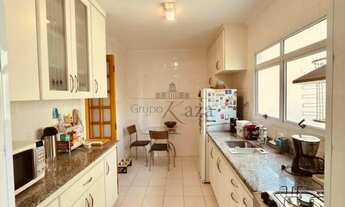 Imagem 7: Oportunidade - Apartamento - Vila Adyana - Edifício DeVille - 3 Dormitórios - 105m²