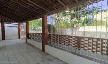 Imagem 6: Casa em Rio Doce com 200m2 de área construída próximo a praia