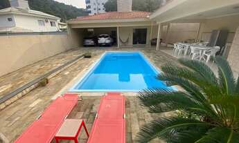 Imagem 4: Excelente casa de 3 dormitórios no Bairro Ressacada em Itajaí SC