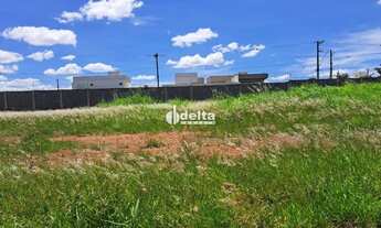 Imagem: Terreno comercial disponível para venda