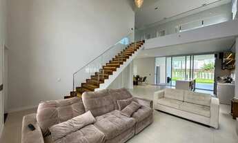 Imagem 4: Casa alto padrão com 320m de 4 quartos sendo 2 suítes em condomínio com infra no Campeche