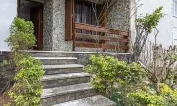 Imagem 2: Casa com piscina no bairro Jardim Itu Sabará em Porto Alegre disponível para venda e locaç