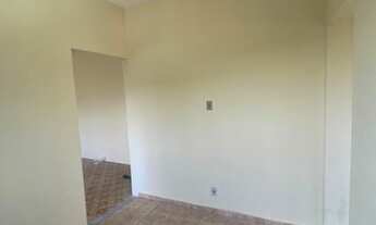 Imagem 2: Casa com 01 dormitório, sala grande, cozinha, banheiro e área de serviço - sem vaga de gar