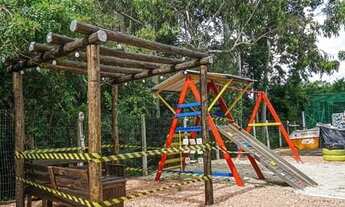 Imagem 6: EMICREI VENDE E ALUGA apartamento dois dormitórios, térreo com pátio e uma vaga de garagem