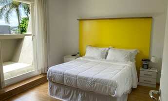 Imagem 6: Casa de condomínio sobrado para venda possui 460 metros quadrados com 7 quartos