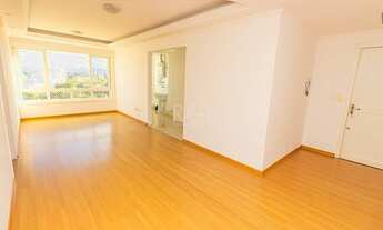 Imagem 5: Apartamento desocupado e reformado de três dormitórios, suíte e duas vagas de garagem no b