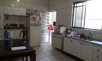 Imagem 3: Sobrado frontal na Penha