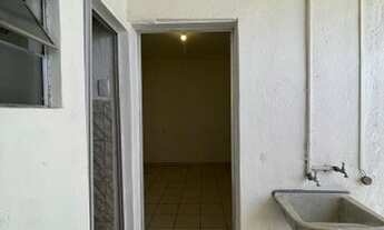 Imagem 2: Casa com 1 dormitório para alugar, 30 m² por R$ 650/mês - Jardim Ester Yolanda - São Paulo