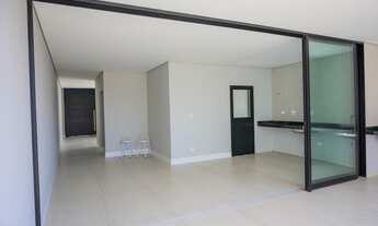 Imagem 3: Casa para venda possui 205 metros quadrados com 3 quartos em condomínio