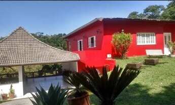 Imagem 4: Linda Casa com 4 Quartos (3 Suítes sendo 1 Master com Closet), Salão de Festa, Churrasquei