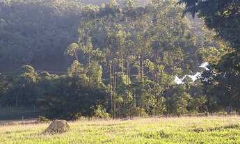 Imagem: C03-Terrenos com vista e acesso a represa
