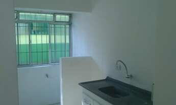 Imagem 3: Kitnet/conjugado para aluguel possui 32 metros quadrados com 1 quarto