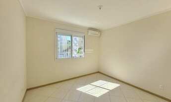 Imagem 7: Apartamento de 02 dormitórios para alugar em Santa Maria com churrasqueira e vaga na garag