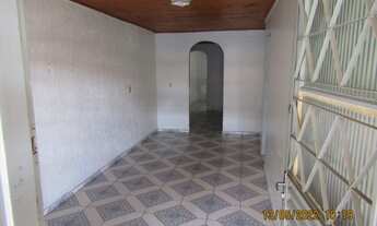 Imagem 4: CASA COM 2 QUARTOS, ESPAÇOSA E SOZINHA NO LOTE