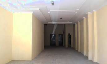 Imagem 2: Imóvel comercial com uma área total de 160 m², sendo um galpão com 90 m² e uma loja com 70