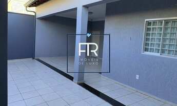 Imagem 2: Casa para venda possui 169 metros quadrados com 4 quartos em Granada - Uberlândia - MG