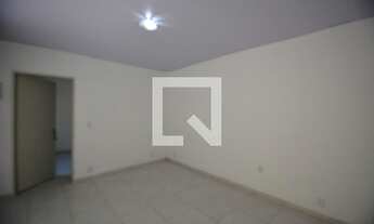 Imagem 3: Casa para Aluguel - Irajá, 2 Quartos, 52 m2