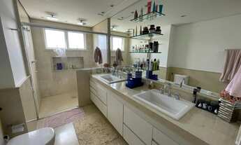 Imagem 7: Apartamento mobiliado para locação na Vila Nova Conceição, 234m², 3 suítes, 4 vagas