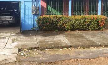 Imagem: Alugo CASA BEM LOCALIZADA PARA EMPREENDIMENTO