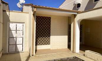 Imagem 2: Casa no bairro independência com 03 dor, com excelente localização com ótimo preço