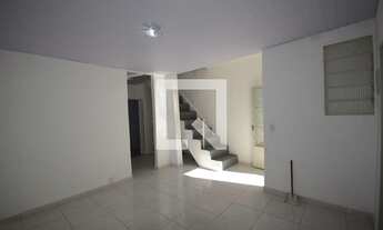 Imagem 1: Casa para Aluguel - Irajá, 2 Quartos, 52 m2