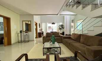 Imagem 7: Casa à venda no Condomínio Sunflower de 4 suítes - Piscina e área grande