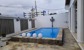 Imagem: Casa para aluguel possui 375 metros quadrados