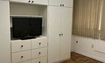 Imagem 2: Alugo apartamento em Icaraí, 2 quartos, sala, cozinha, dependência de empregada e garagem