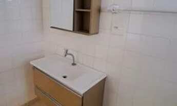 Imagem 4: Apto. 1 dt. c/ arm. sala para 2 ambientes grandes, cozinha, banheiro e área de serviço