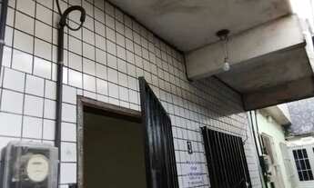 Imagem: Barbada casa na Duque de Caxias, Passagem