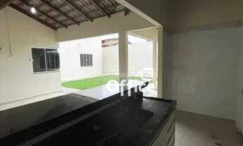 Imagem 5: Casa à venda de 3 quartos com planejados e quintal grande - Anápolis GO