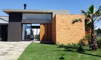 Imagem: Casa a venda em Condomínio Fechado