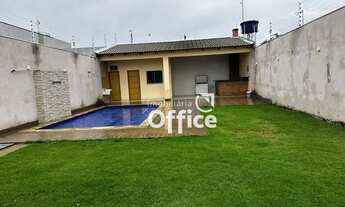 Imagem: Lote com piscina e área gourmet à venda