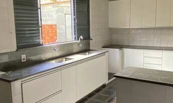 Imagem 6: Casa para aluguel, 4 quartos, 1 suíte, 5 vagas, Ouro Preto - Belo Horizonte/MG