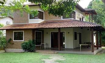 Imagem 3: Casa de condomínio para aluguel possui 240 metros quadrados com 4 quartos