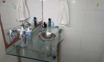 Imagem 7: Apartamento para aluguel possui 45 metros quadrados com 2 quartos em Outeiro da Cruz - São