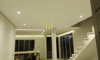 Imagem 2: Casa Averbada no Bairro Bom Retiro Com Três Quartos