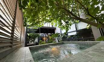 Imagem 3: Casa inteligente no estilo industrial localizada no Condomínio Green Hills (Flores