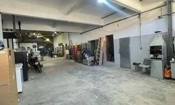 Imagem 5: Galpão com 12 salas e vestiario- 420m2 Bonsucesso