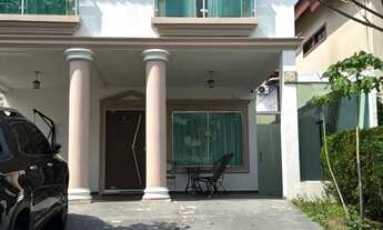 Imagem 2: Casa Duplex Fino Acabamento c/ 5 Suítes no Condominio Laranjeiras