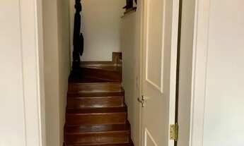 Imagem 8: Duplex para aluguel e venda possui 350 metros quadrados com 4 quartos