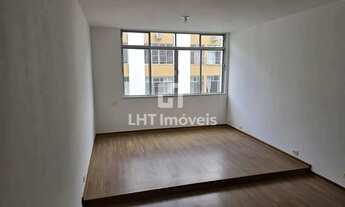 Imagem 2: Ótimo apartamento de 3 quartos disponível para locação na 1a quadra da Praia de Icaraí, em