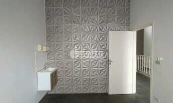 Imagem 11: Casa comercial com 5 salas disponível para venda no bairro Centro em Uberlândia-MG