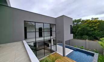 Imagem 2: Casa sobrado de 305m² com 03 suítes à venda em condomínio - Alphaville