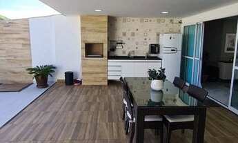 Imagem 1: Apartamento com 220 metros quadrados com 3 quartos em Boa Viagem - Recife - PE