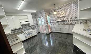 Imagem 5: Casa com 251 metros quadrados com 4 quartos em Residencial Sonho Verde - Goiânia